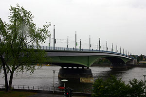 Deutschland, Bonn, Kennedybrücke