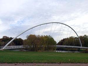 Dessau, Fußgängerbrücke über die Mulde in Dessau