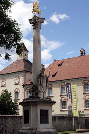 Italien, Südtirol, Brixen, 1000-Jahrsäule