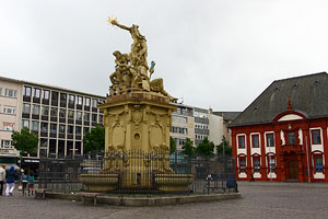 Deutschland, Mannheim, Marktplatzbrunnen