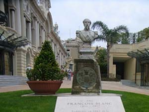 Monaco, Statue von François Blanc