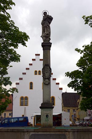 Schongau, Marienplatz, Mariensäule