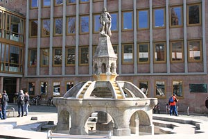 Siegfriedbrunnen, Worms